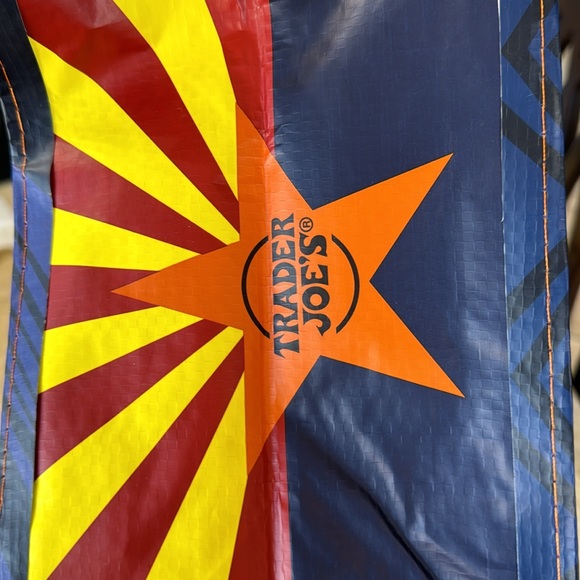 Trader Joe’s Reusable Collectible Bag Native American culture Hummingbirds AZ - Picture 7 of 9